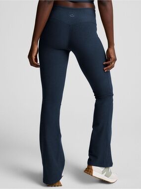 Beyond Yoga Spacedye Mid-Rise Bootcut Pant size Small